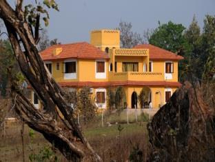 Courtyard House Hotel Kanha Exterior photo